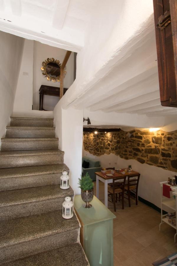 Casa Costa Delle Caserme มอนตาลชิโน ภายนอก รูปภาพ