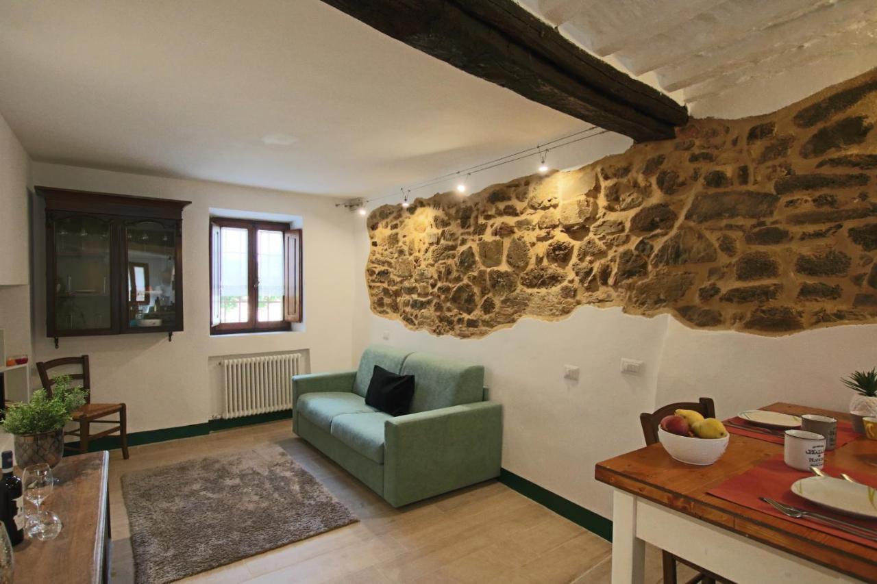 Casa Costa Delle Caserme มอนตาลชิโน ภายนอก รูปภาพ